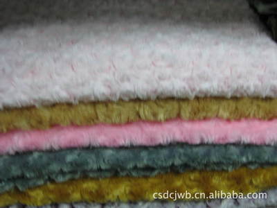 常熟大晟供應(yīng)優(yōu)質(zhì)PV絨及小磨圈針織面料，歡迎訂購